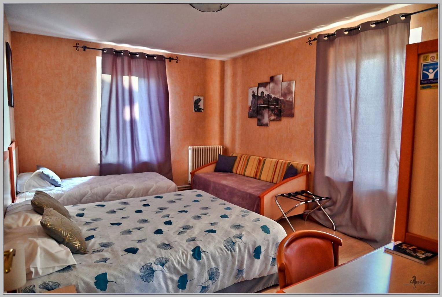 Logis Hotel Des Voyageurs Restaurant La Bonne Tabl'Hay Livron-sur-Drôme Kültér fotó