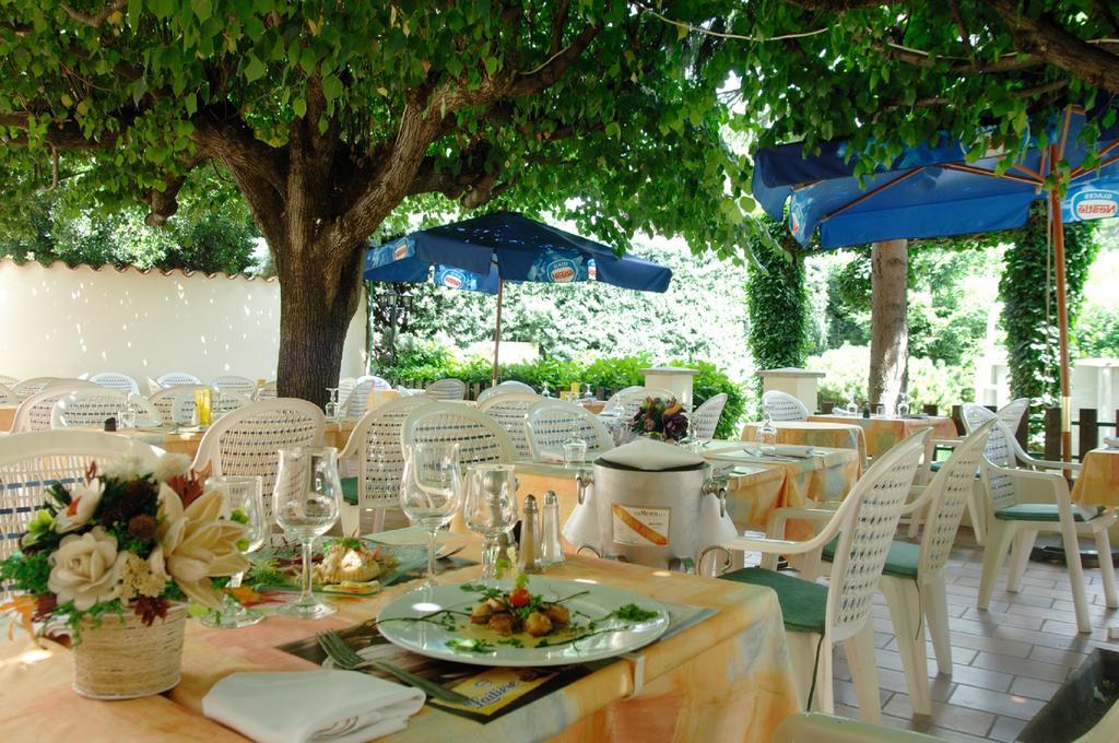 Logis Hotel Des Voyageurs Restaurant La Bonne Tabl'Hay Livron-sur-Drôme Kültér fotó