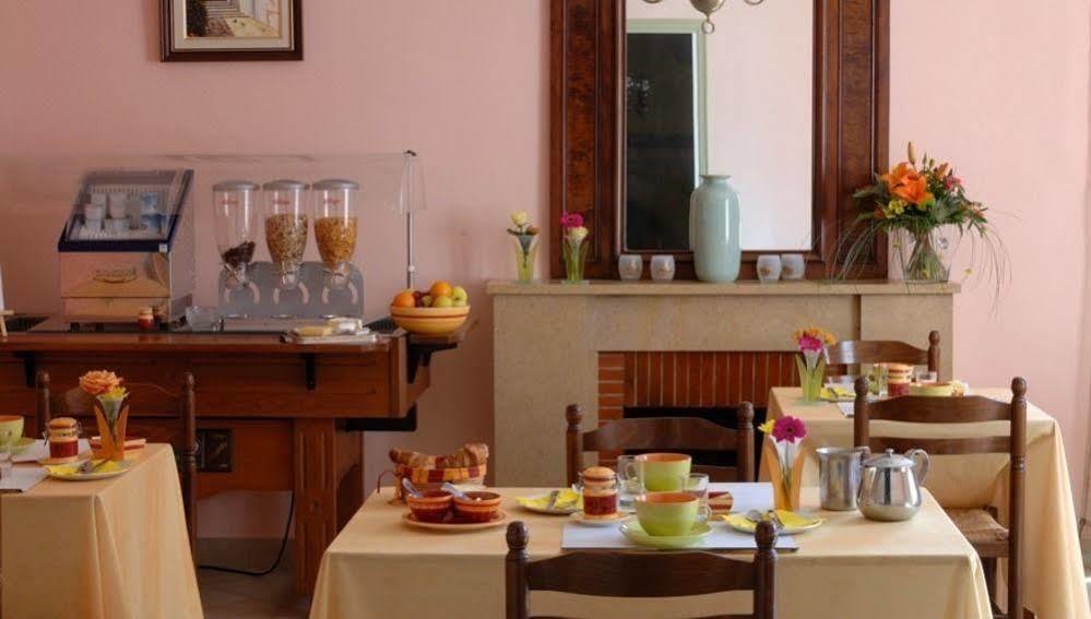 Logis Hotel Des Voyageurs Restaurant La Bonne Tabl'Hay Livron-sur-Drôme Kültér fotó