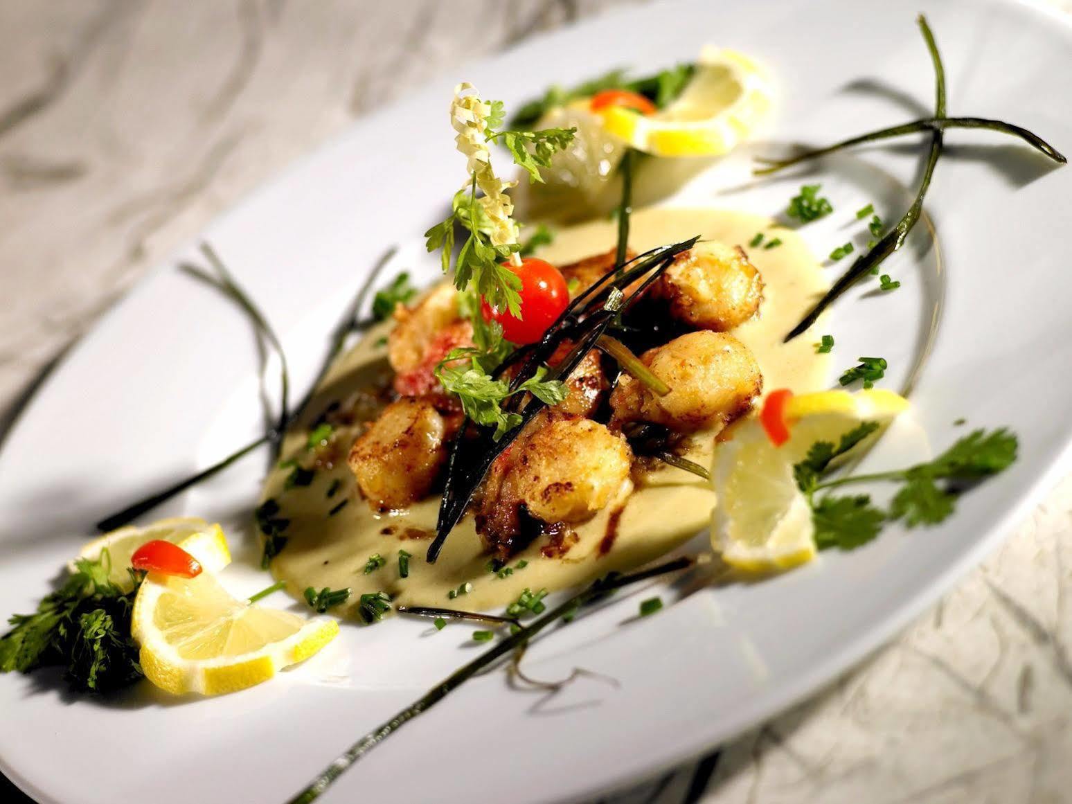 Logis Hotel Des Voyageurs Restaurant La Bonne Tabl'Hay Livron-sur-Drôme Kültér fotó
