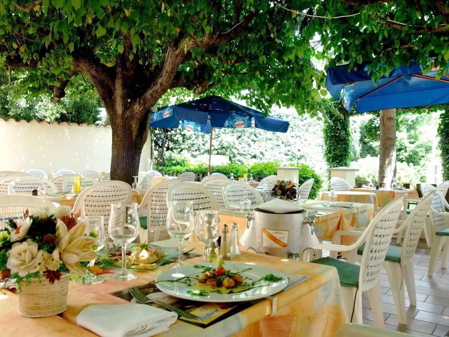 Logis Hotel Des Voyageurs Restaurant La Bonne Tabl'Hay Livron-sur-Drôme Kültér fotó